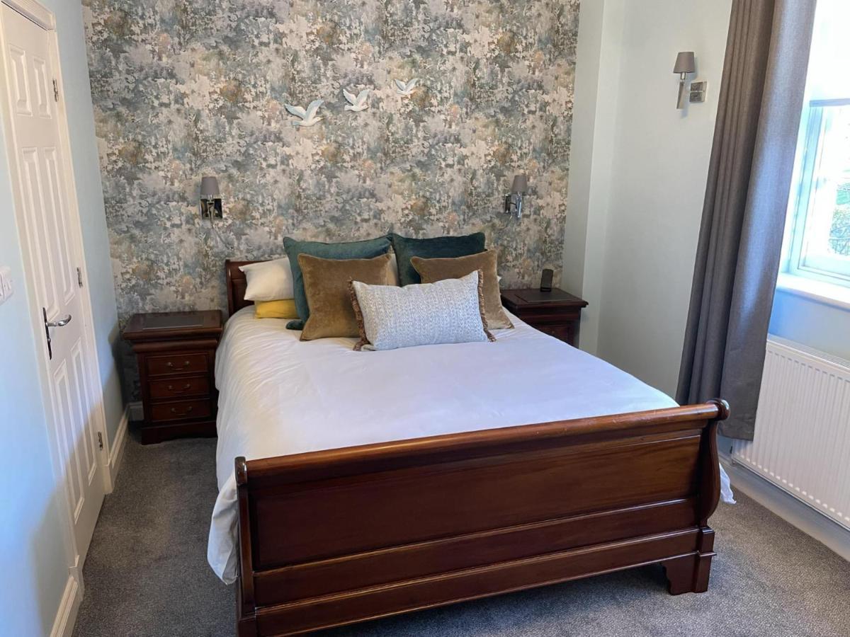 Stunning 2-Bed-2Bath Apt In Whitby With Parkingアパートメント エクステリア 写真